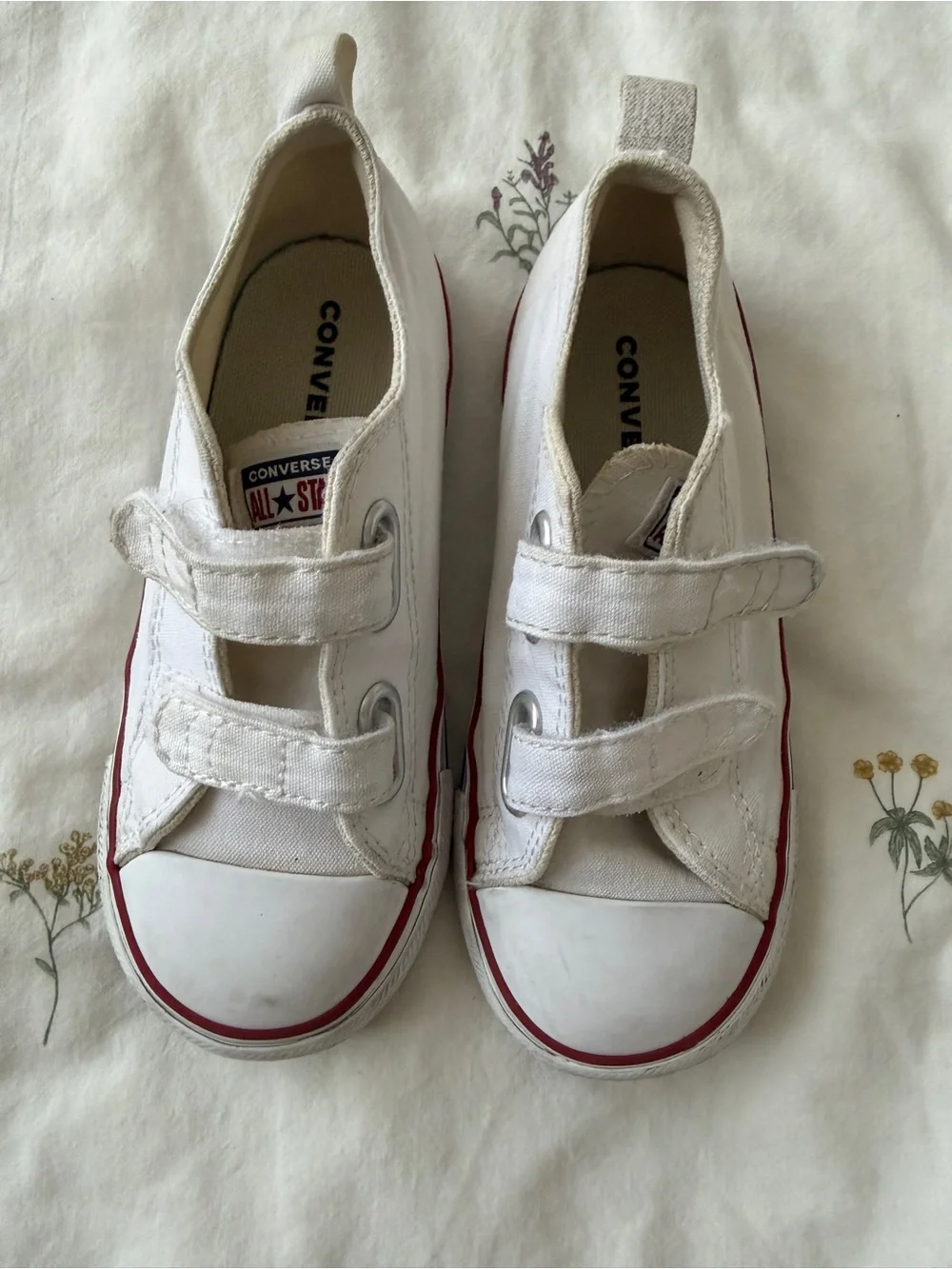 Converse Kids White Canvas Velcro Sneakers with Red Trim